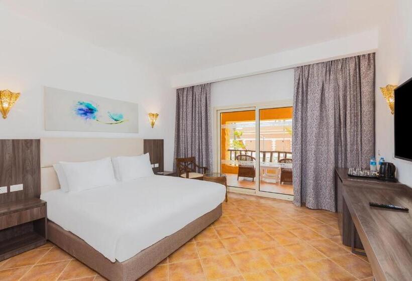 اتاق سوپریور با چشم‌انداز استخر, Pickalbatros Villaggio Aqua Park   Portofino Marsa Alam