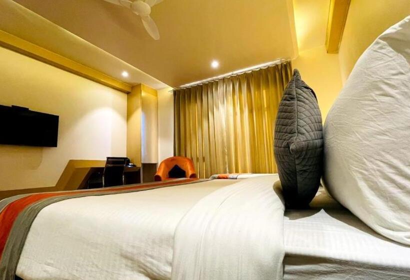 패밀리 스위트, Arihant By Dls Hotels