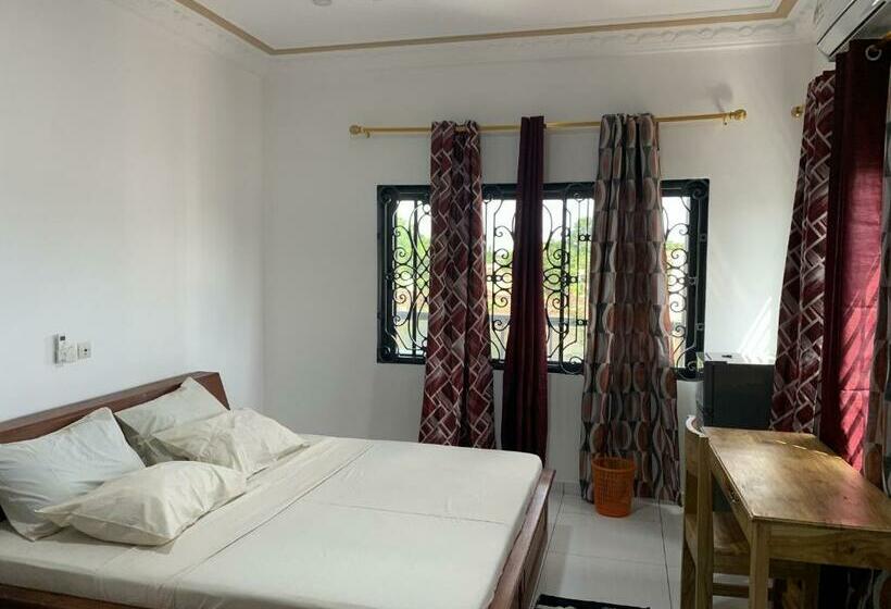غرفة قياسية مزوَّدة بتراس, Ilé Ifè Guesthouse Ouidah