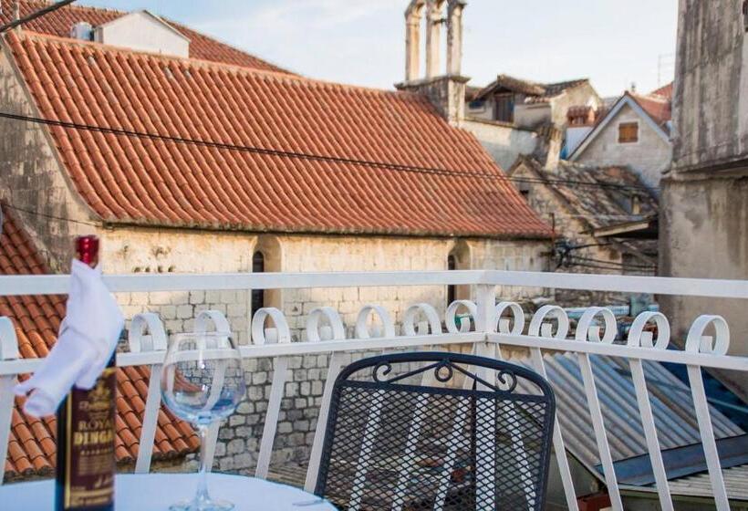 اتاق استاندارد با بالکن, Vila Liza