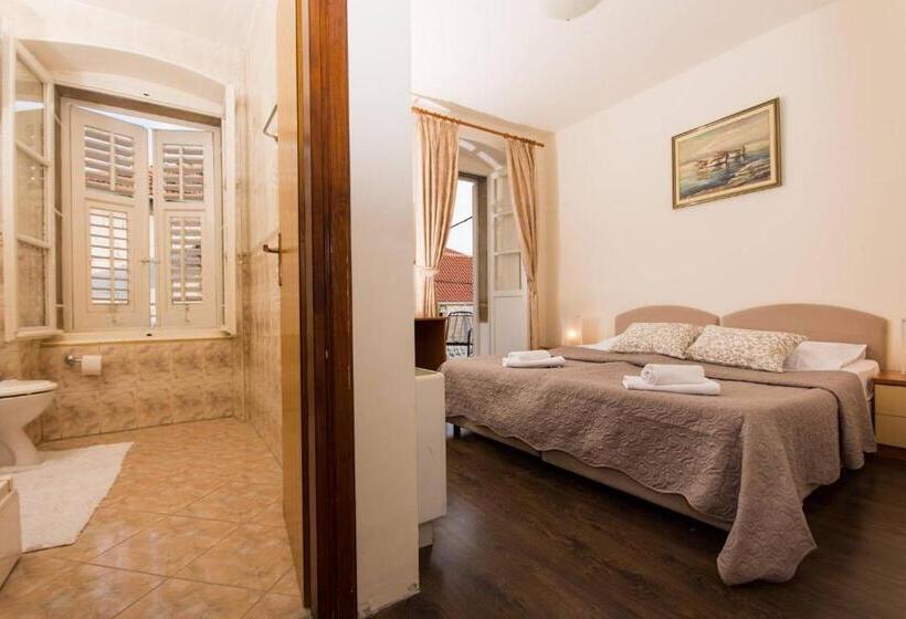 اتاق استاندارد با بالکن, Vila Liza