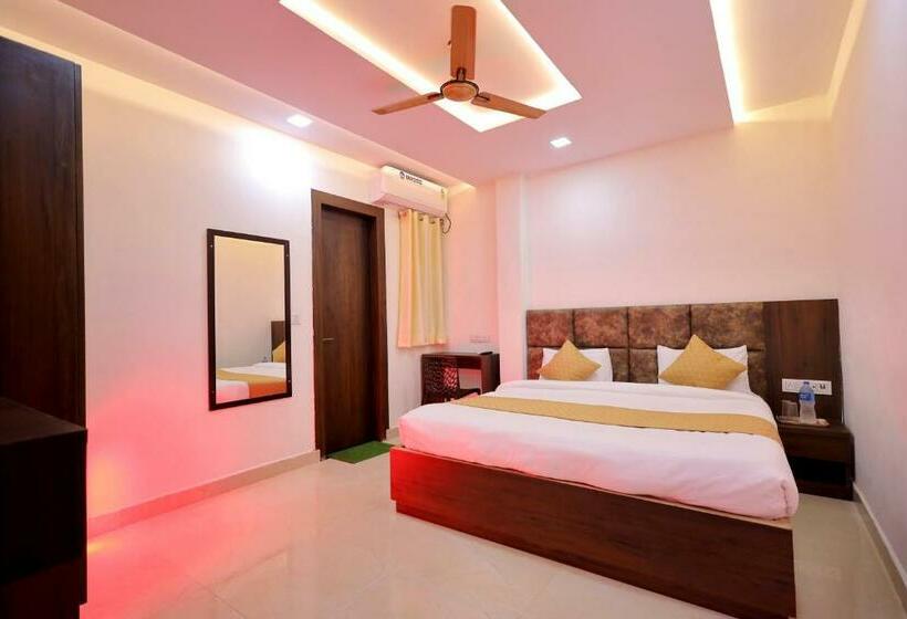 Номер Deluxe, Fabhotel Vishal Palace