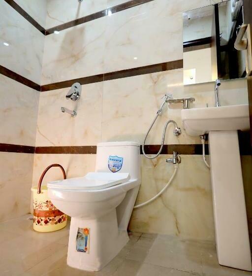 Deluxe Room, Fabhotel Vishal Palace