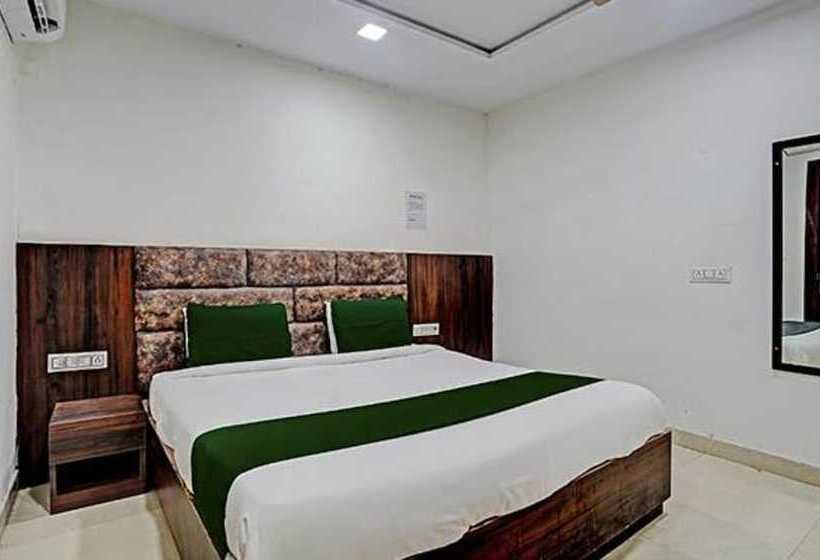 Номер Deluxe, Fabhotel Vishal Palace