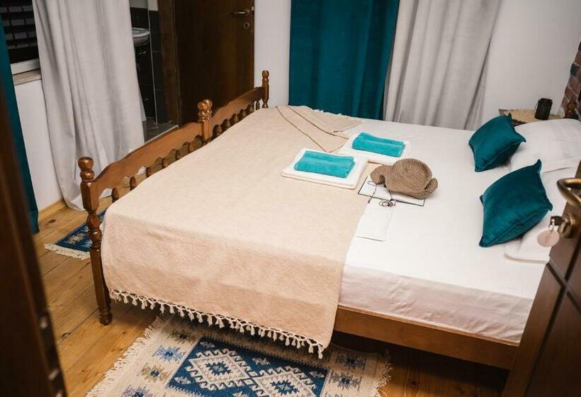 اتاق استاندارد, Guest House Mirah