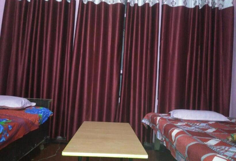 豪华家庭房间, Grg K.s.n. Paying Guest House