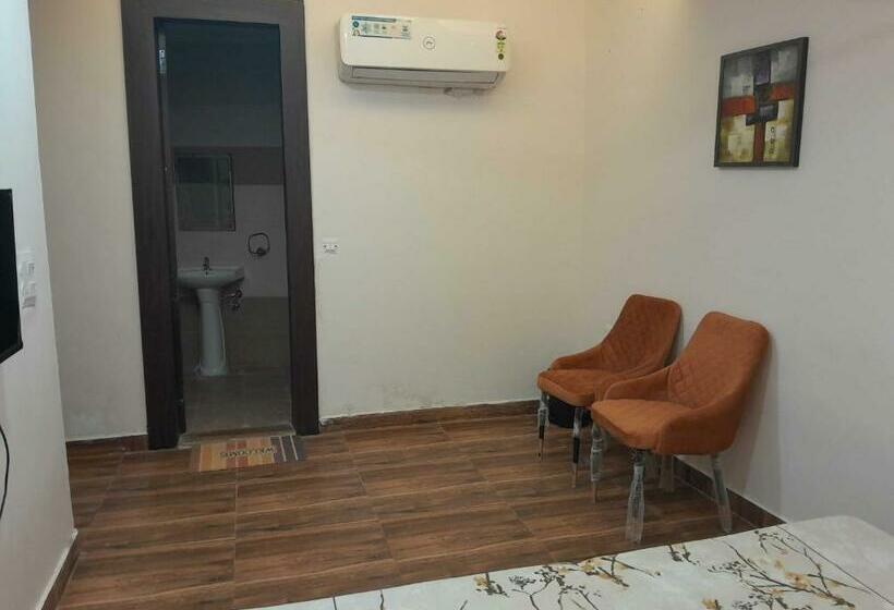 Трехместный Номер Классика, Oyo Hotel Highway Inn
