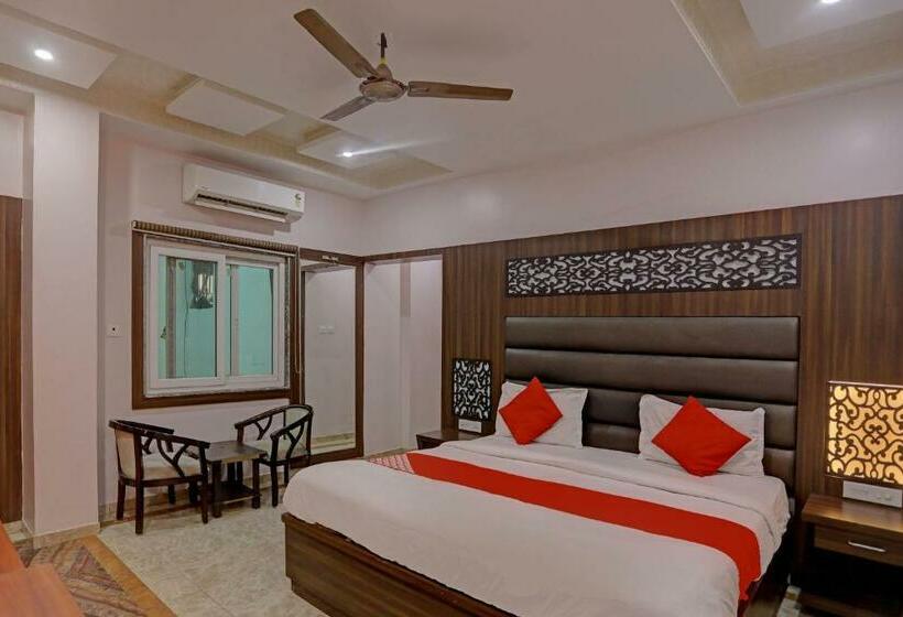 Quarto Triplo Clássico, Oyo Flagship Hotel Kashi