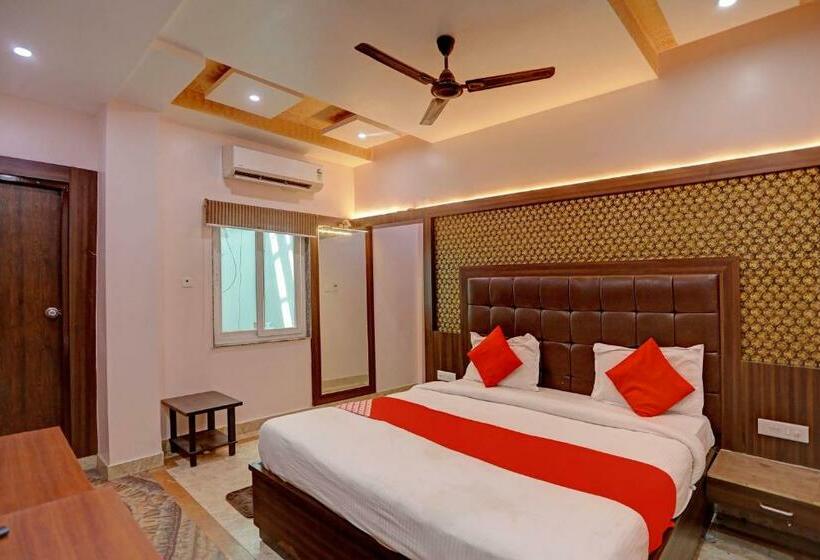 Quarto Triplo Clássico, Oyo Flagship Hotel Kashi