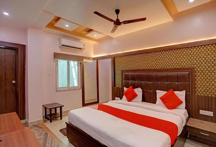 Quarto Triplo Clássico, Oyo Flagship Hotel Kashi