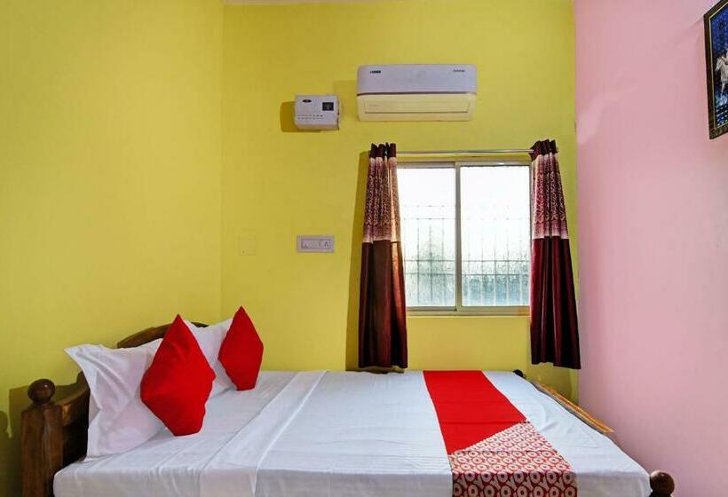 اتاق کلاسیک سه تخته, Oyo Flagship Hotel Utkal Grand