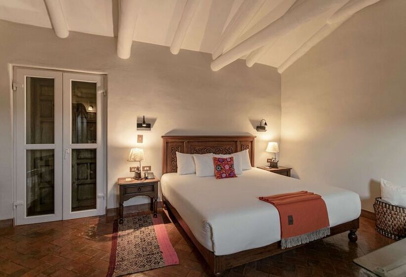 سوییت, Antigua Casona San Blas
