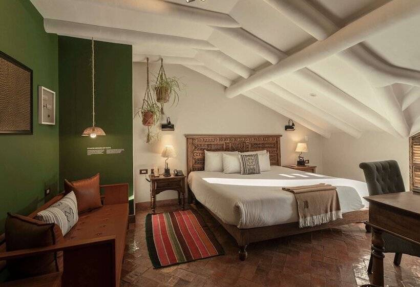 سوییت, Antigua Casona San Blas