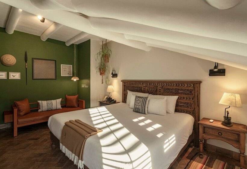 سوییت, Antigua Casona San Blas