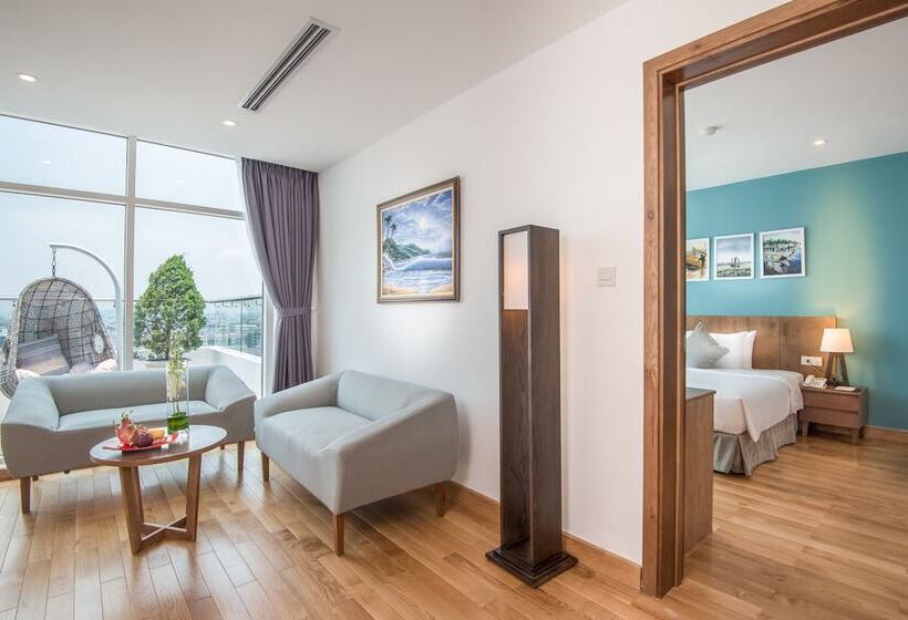 سوییت اجرایی, Royal Lotus Hotel Danang