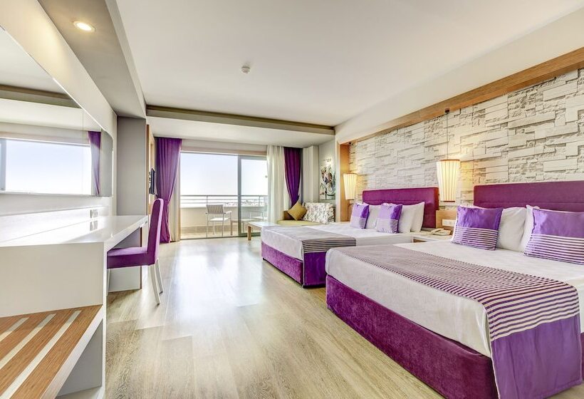 اتاق استاندارد با چشم‌انداز دریا, Tui Magic Life Jacaranda