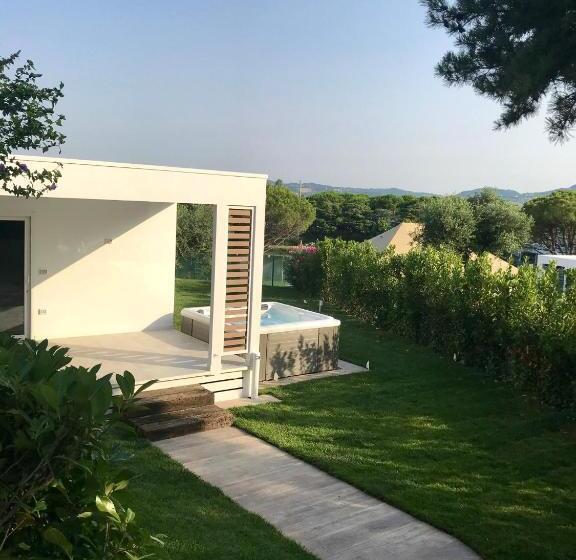 Бунгало Superior, Villaggio La Pescaccia