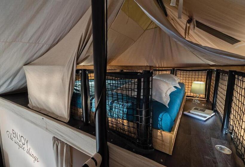 Standard Tent, Villaggio La Pescaccia