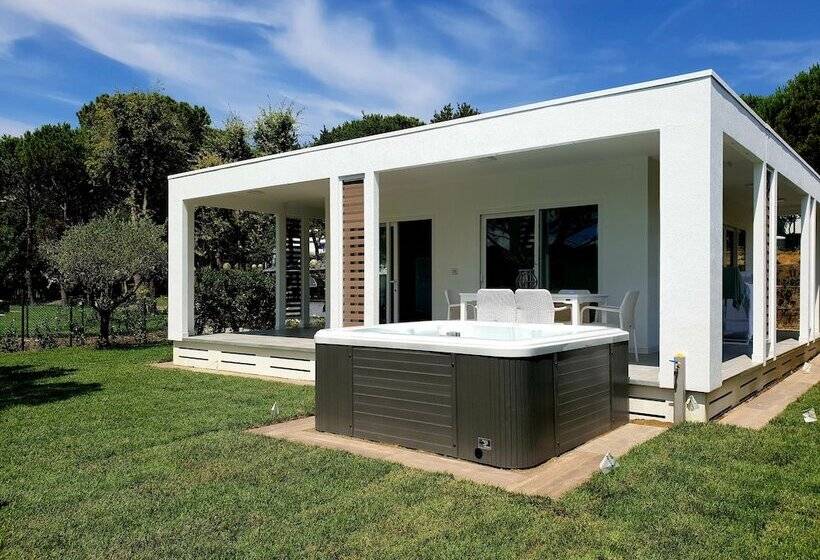 Вилла 2 Спальни, Villaggio La Pescaccia