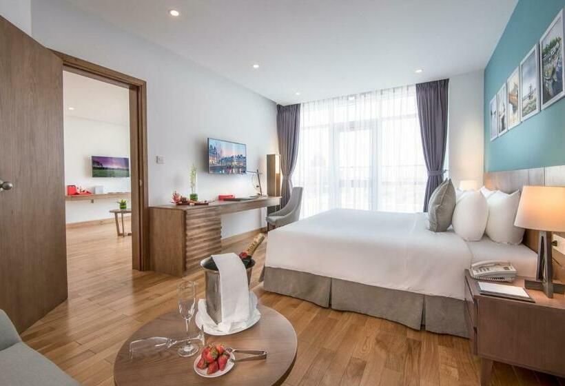سوییت اجرایی, Royal Lotus Hotel Danang