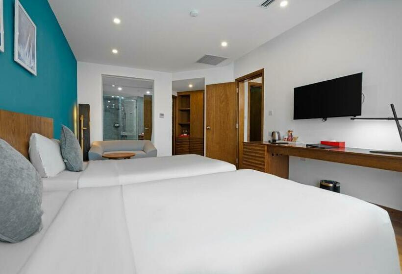 اتاق لوکس با چشم‌انداز دریا, Royal Lotus Hotel Danang