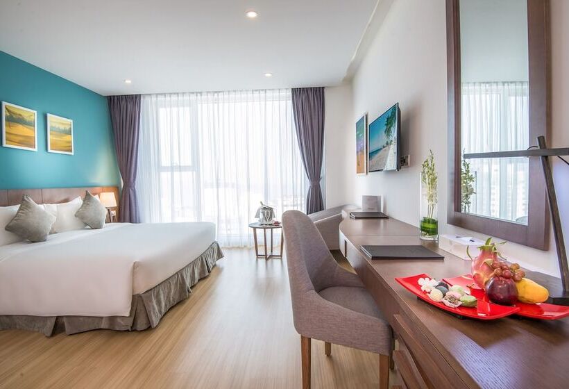 اتاق لوکس با چشم‌انداز دریا, Royal Lotus Hotel Danang