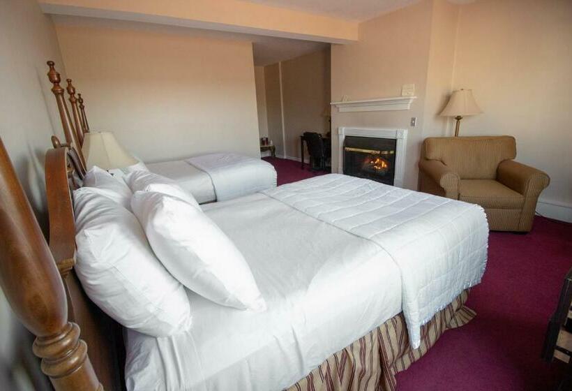 Номер Стандарт 2 Двуспальные Кровати, The Lucerne Inn