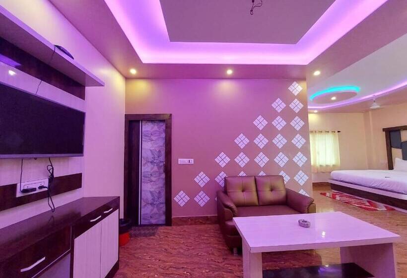 Семейный Номер Боковой Вид на Море, Sweet Dream Beach Resort !! 50 Mts From Beach ! Peaceful Room With Garden View Free Parking !!