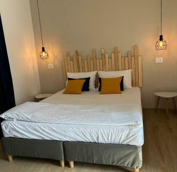 اتاق استاندارد, Maison 25