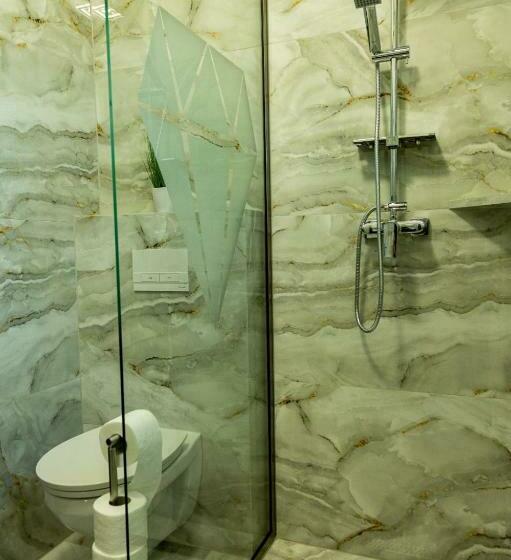 اتاق لوکس خانوادگی, Vila Diamond Lux&spa
