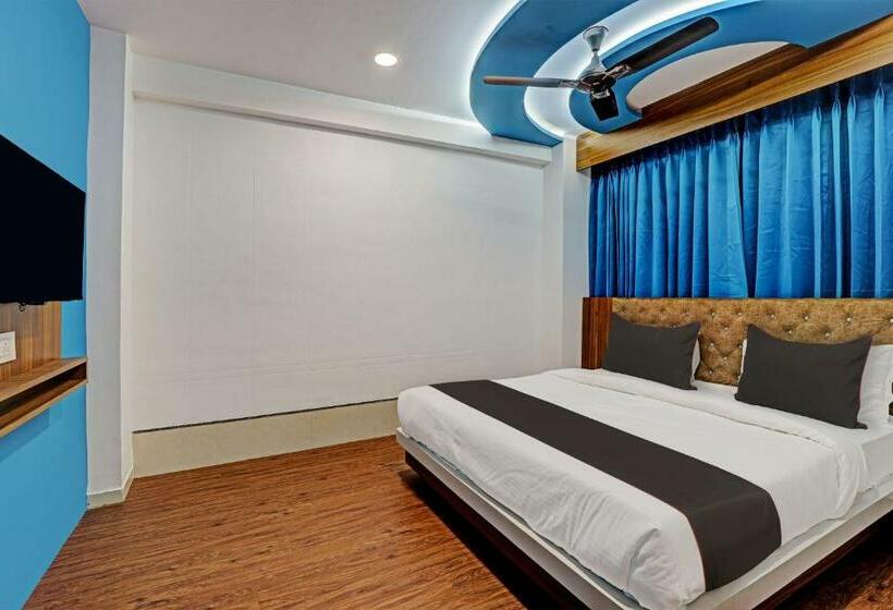 اتاق کلاسیک سه تخته, Collection O Hotel Swarg