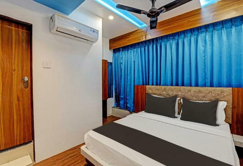 اتاق کلاسیک سه تخته, Collection O Hotel Swarg