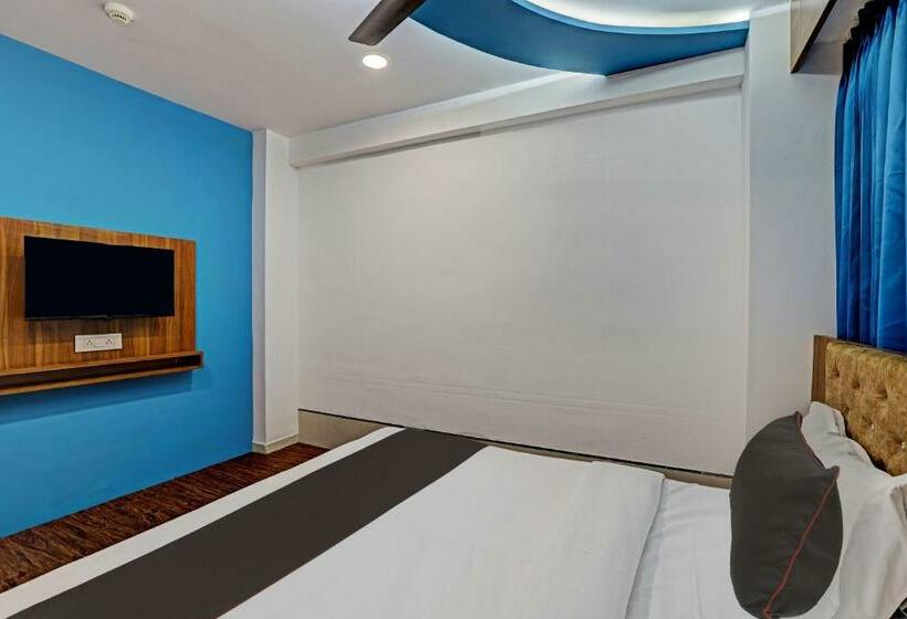 اتاق کلاسیک سه تخته, Collection O Hotel Swarg