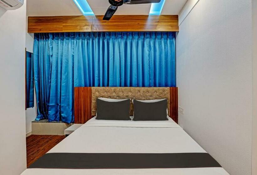 اتاق کلاسیک سه تخته, Collection O Hotel Swarg
