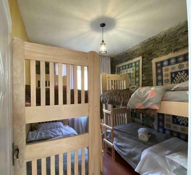 اتاق استاندارد چهار تخته, Guesthouse Divo Hut