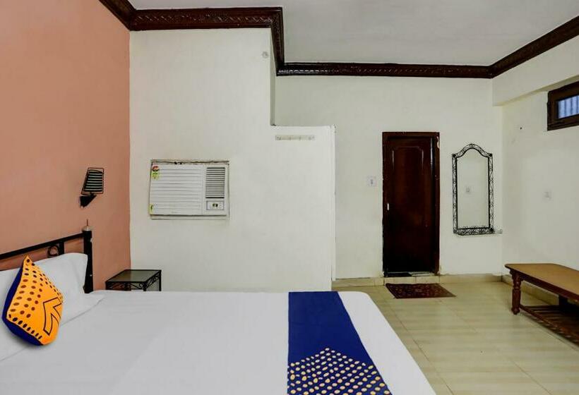 Трехместный Номер Классика, Spot On 81542 Hotel Aryavart