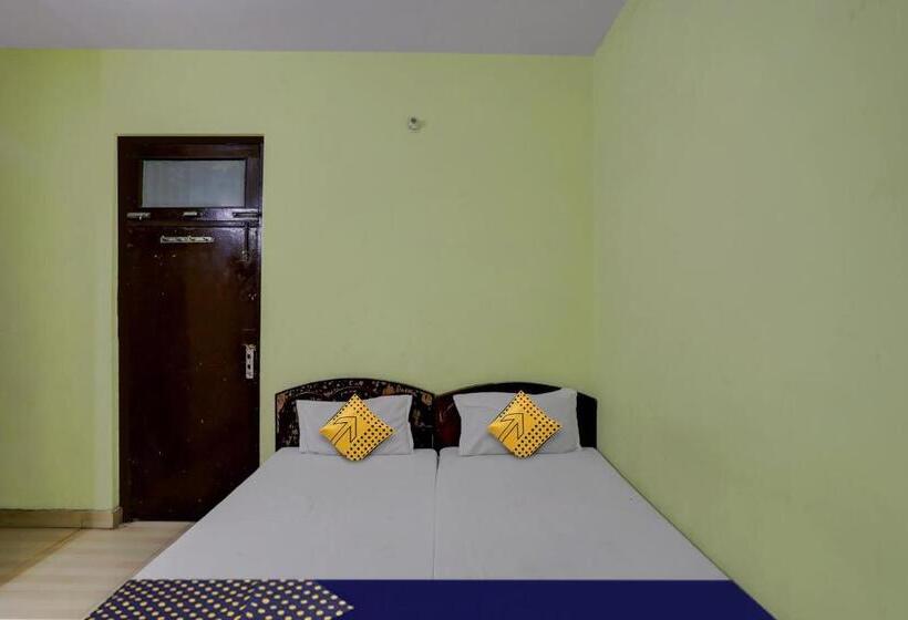 Трехместный Номер Классика, Spot On 81542 Hotel Aryavart