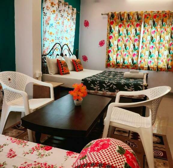 اتاق لوکس خانوادگی, Krishna Stay Guest House