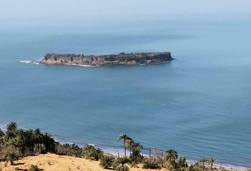 Люкс Superior Вид на Море, Waves Seaview Seascapes Dapoli