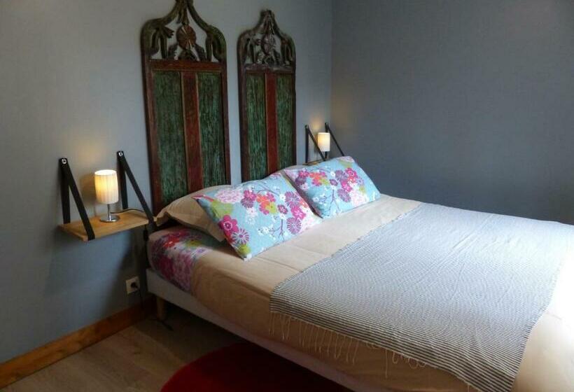 اتاق استاندارد چهار تخته, Chambre D Hôtes Logis De Saint Jean