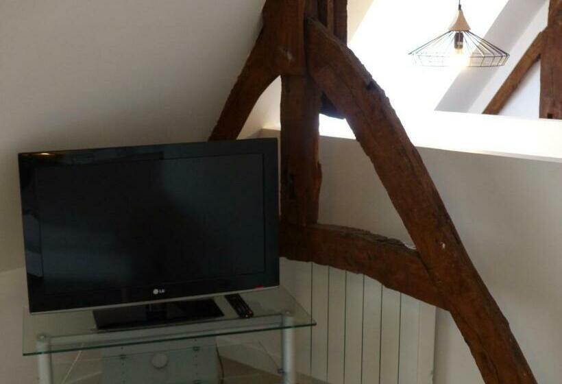 اتاق استاندارد چهار تخته, Chambre D Hôtes Logis De Saint Jean
