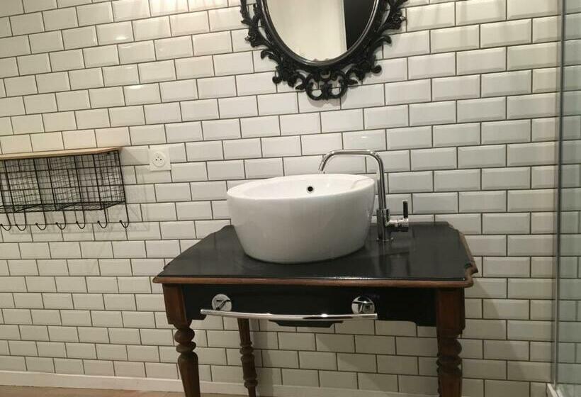 اتاق استاندارد چهار تخته, Chambre D Hôtes Logis De Saint Jean