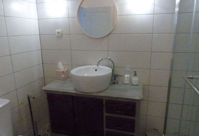اتاق راحتی, Chambre D Hôtes Logis De Saint Jean