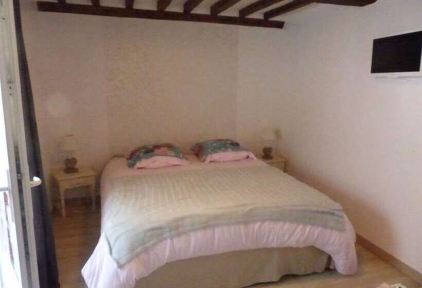 اتاق راحتی, Chambre D Hôtes Logis De Saint Jean