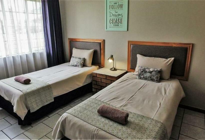 Шале 1 Спальня, Hoogland Spa Resort Bela Bela