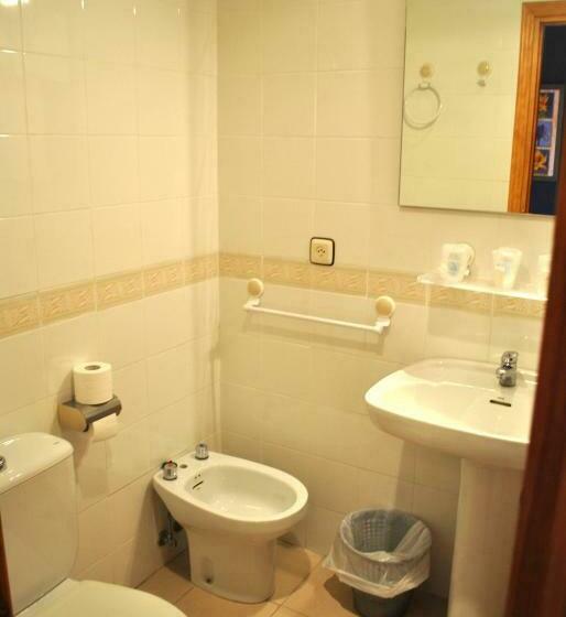 Номер Стандарт, Hostal El Júcar