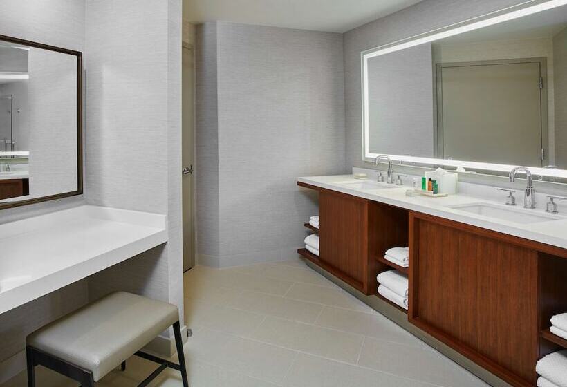 سوئیت پریمیوم, Hilton West Palm Beach