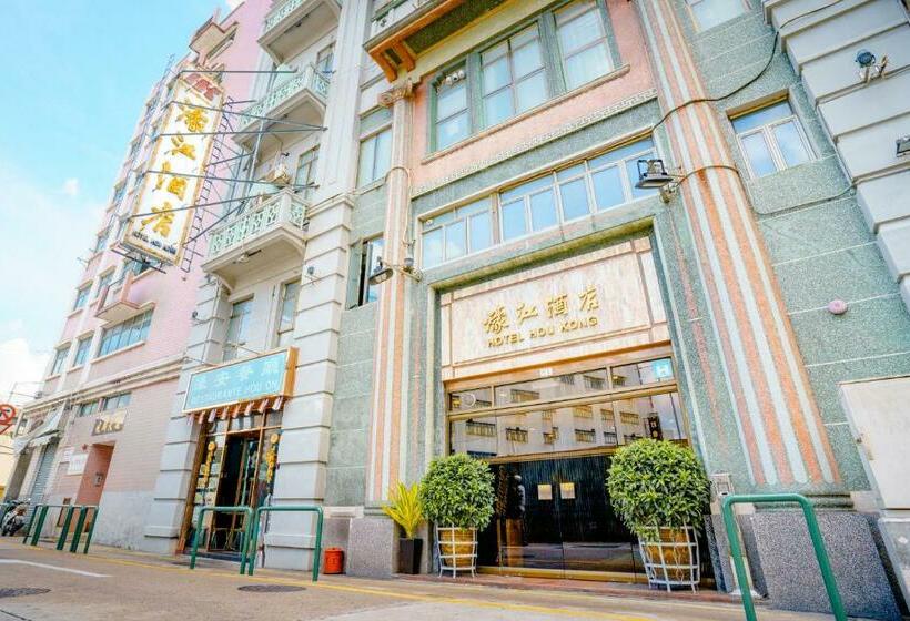 اتاق استاندارد چهار تخته, Hou Kong