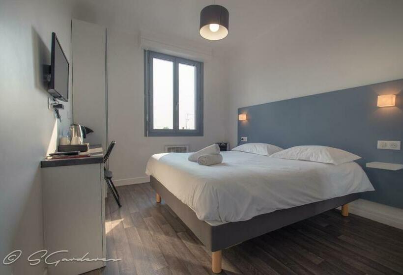 Номер Economy, Le Matisse Pau Centre