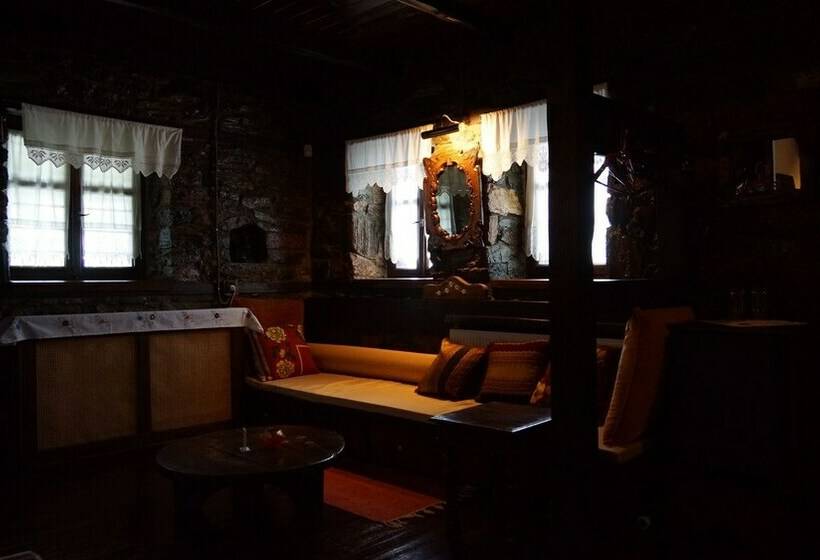 Номер Классика Двуспальная Кровать, Apalni Cottage